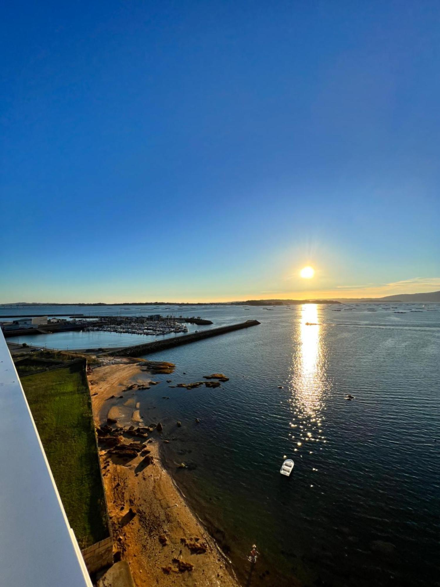 Apartamento Arousa Mar Villanueva De Arosa Bagian luar foto